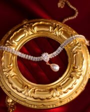 Baroque Teardrop Pearl Necklace: The Muse - Image 4