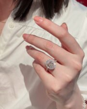 Eternal Sparkle Zircon Wedding Ring - European Luxury - Image 4