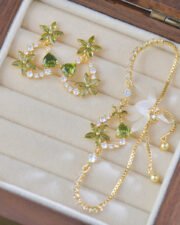 Heritage Olive Green Gemstone Set: The Empress's Wreath - Image 3