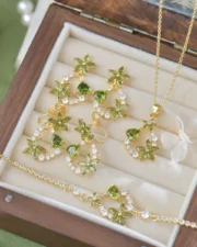 Heritage Olive Green Gemstone Set: The Empress's Wreath