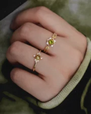 Green Gemstone Open Ring - Vibrant Aesthetic - Image 2