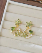 Heritage Olive Green Gemstone Set: The Empress's Wreath - Image 7